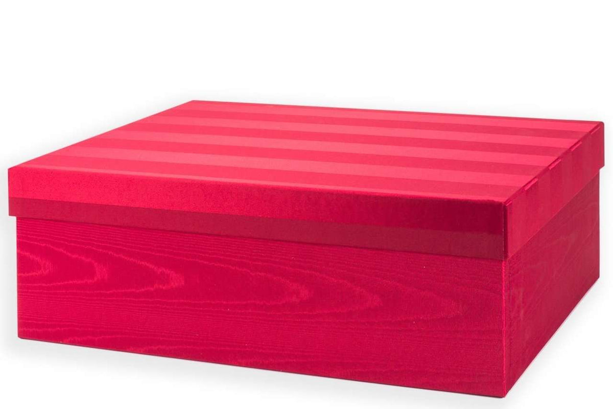 Ornament Storage Box With Adjustable Dividers - Red - 44 Ornaments –  Ultimate Christmas Storage